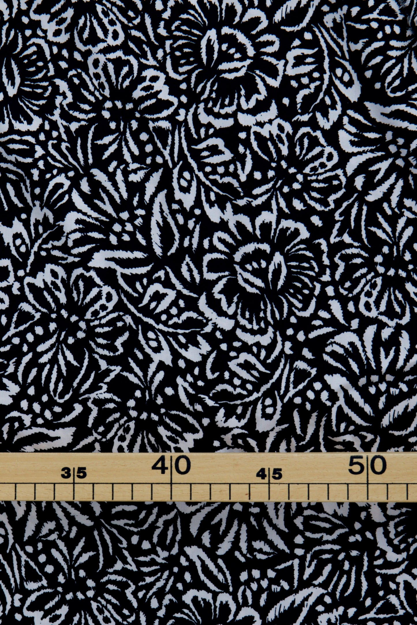Popeline de viscose - Fleurs beige / noir