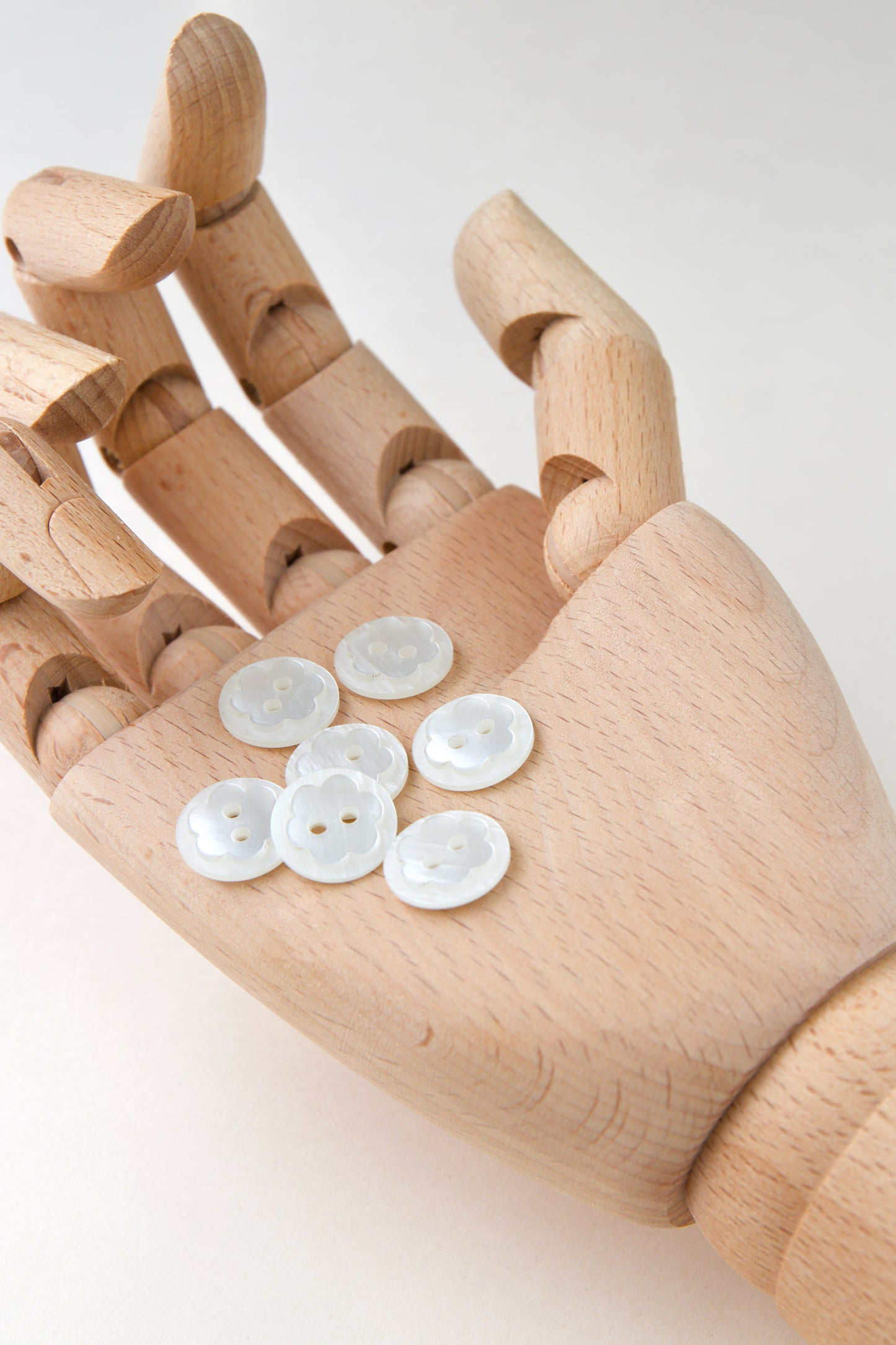 Boutons vintage Fleur 15 mm - Écru