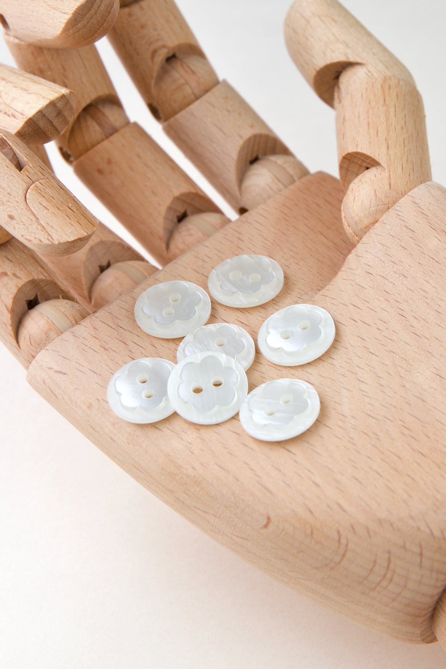 Boutons vintage Fleur 15 mm - Écru