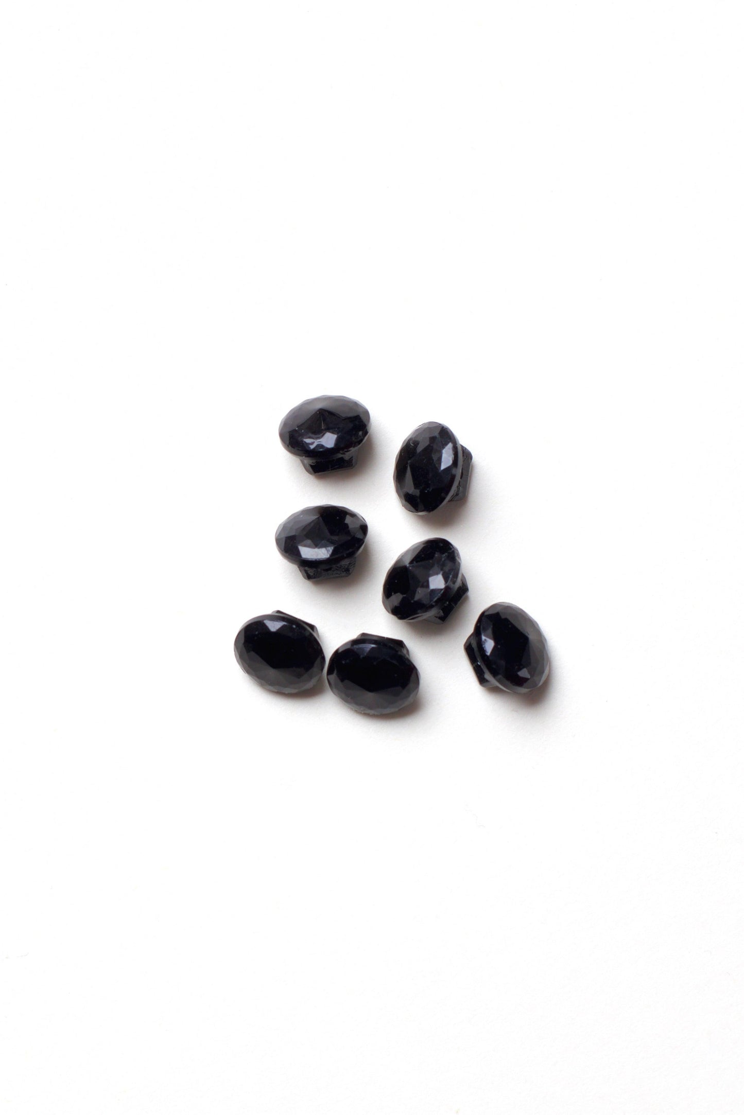 Lot de 7 boutons Ø 9mm - Verre noir