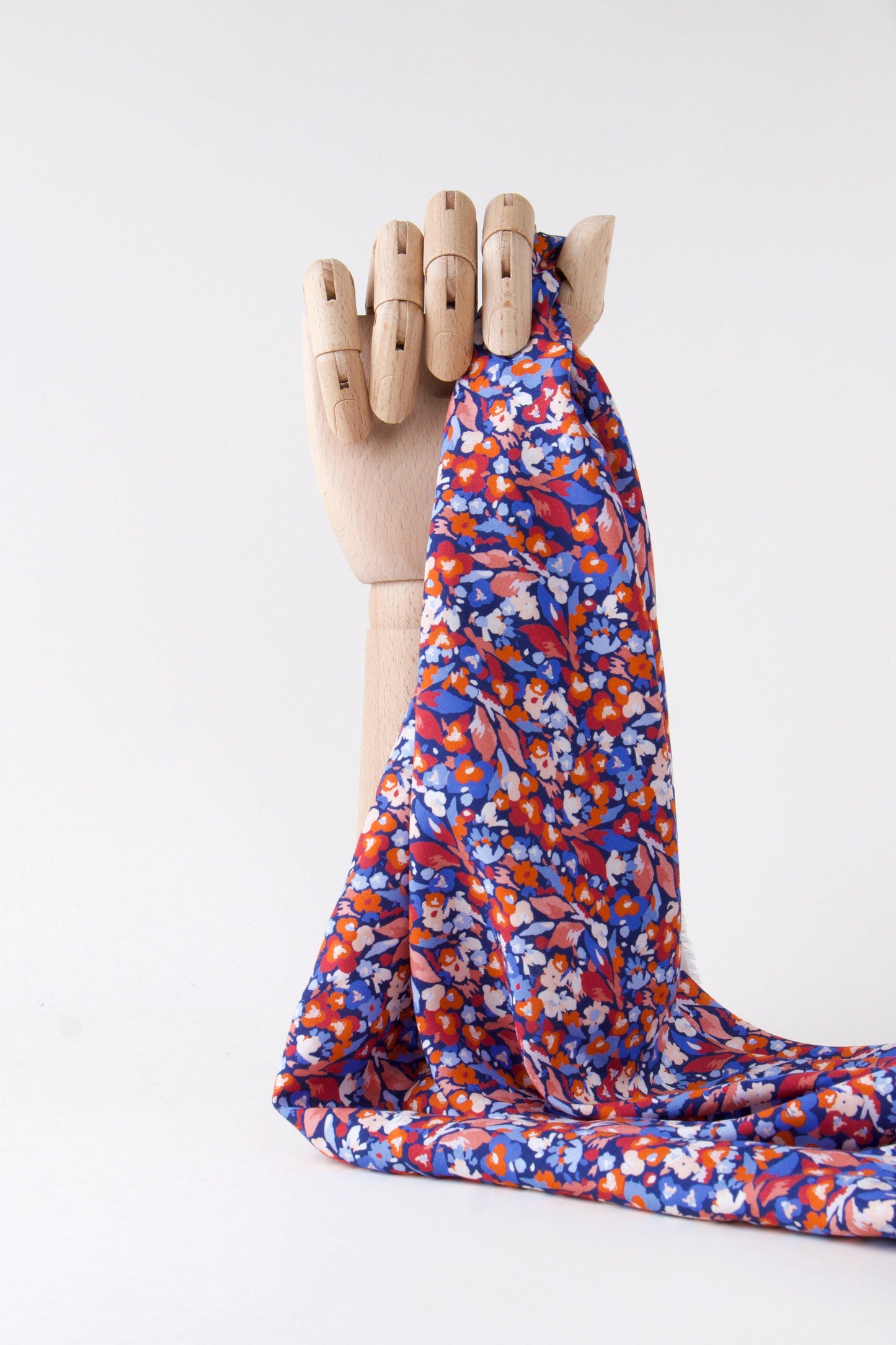 Popeline de viscose - petites fleurs bleu/pêche