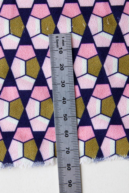 Crêpe de viscose géométrique / Coupon 70 x 144 cm
