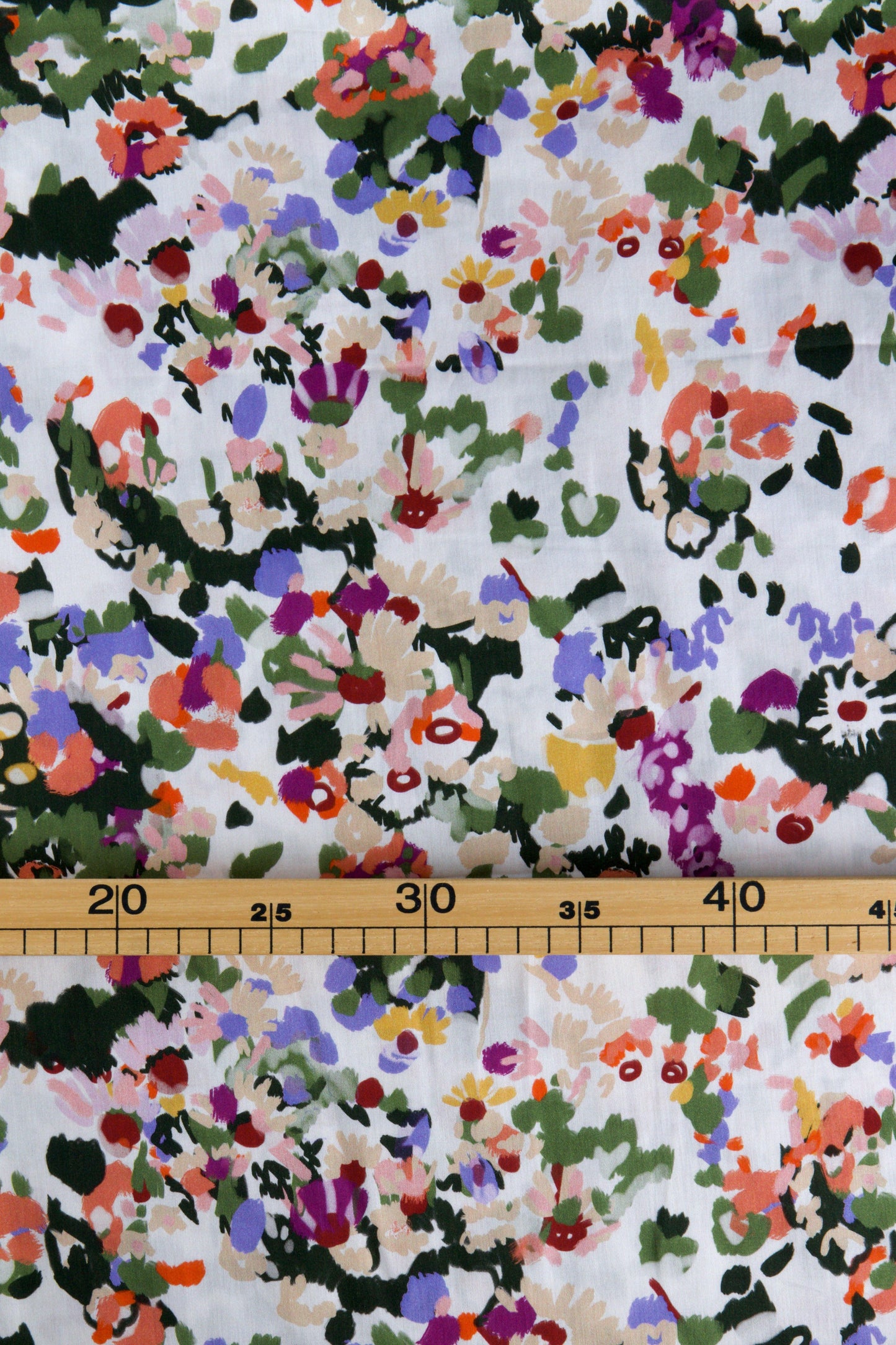 Satin de viscose - Fleurs rose / Coupon 130 x 147 cm