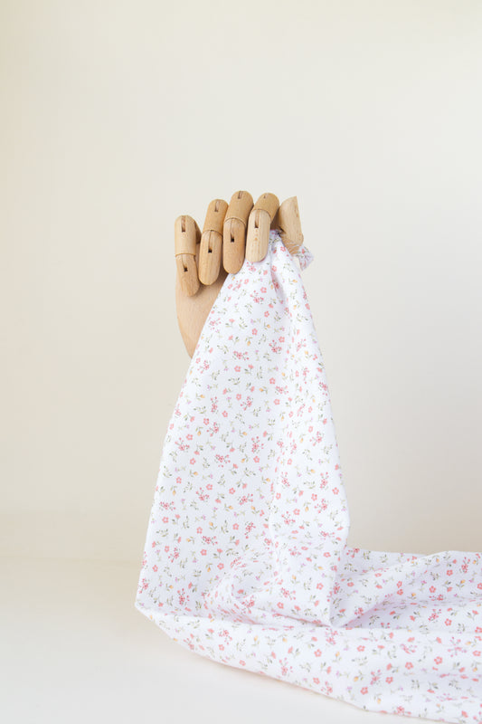 Twill de coton blanc - imprimé petites fleurs roses