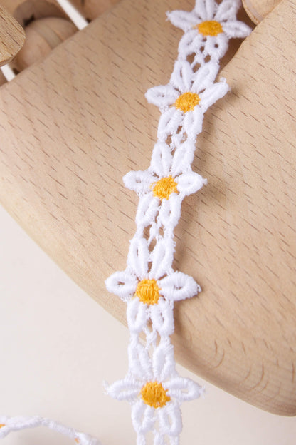 Galon guipure vintage pâquerettes 18mm - blanc et jaune