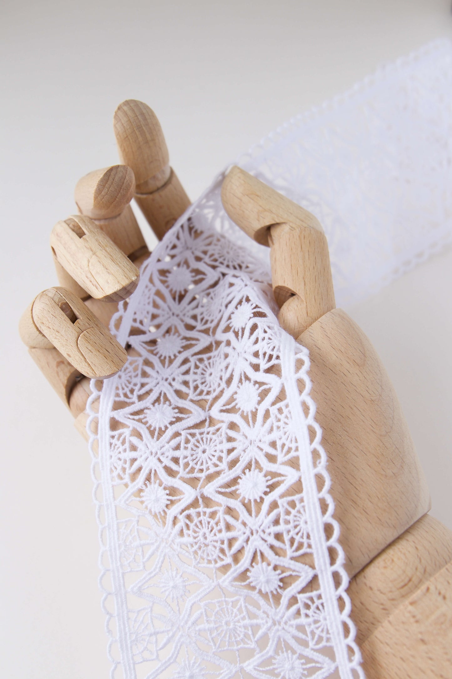 Galon guipure vintage 75mm - Blanc