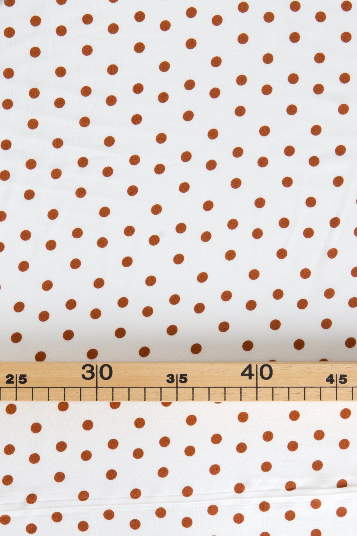 Muremure, tissu crêpe fluide et opaque pour couture, imprimé pois marron et écru