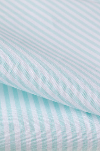 Popeline de stock dormants, 100% coton, rayée (2mm) blanc et vert d'eau / menthe. 
Tissu au mètre en vente sur la mercerie en ligne Muremure